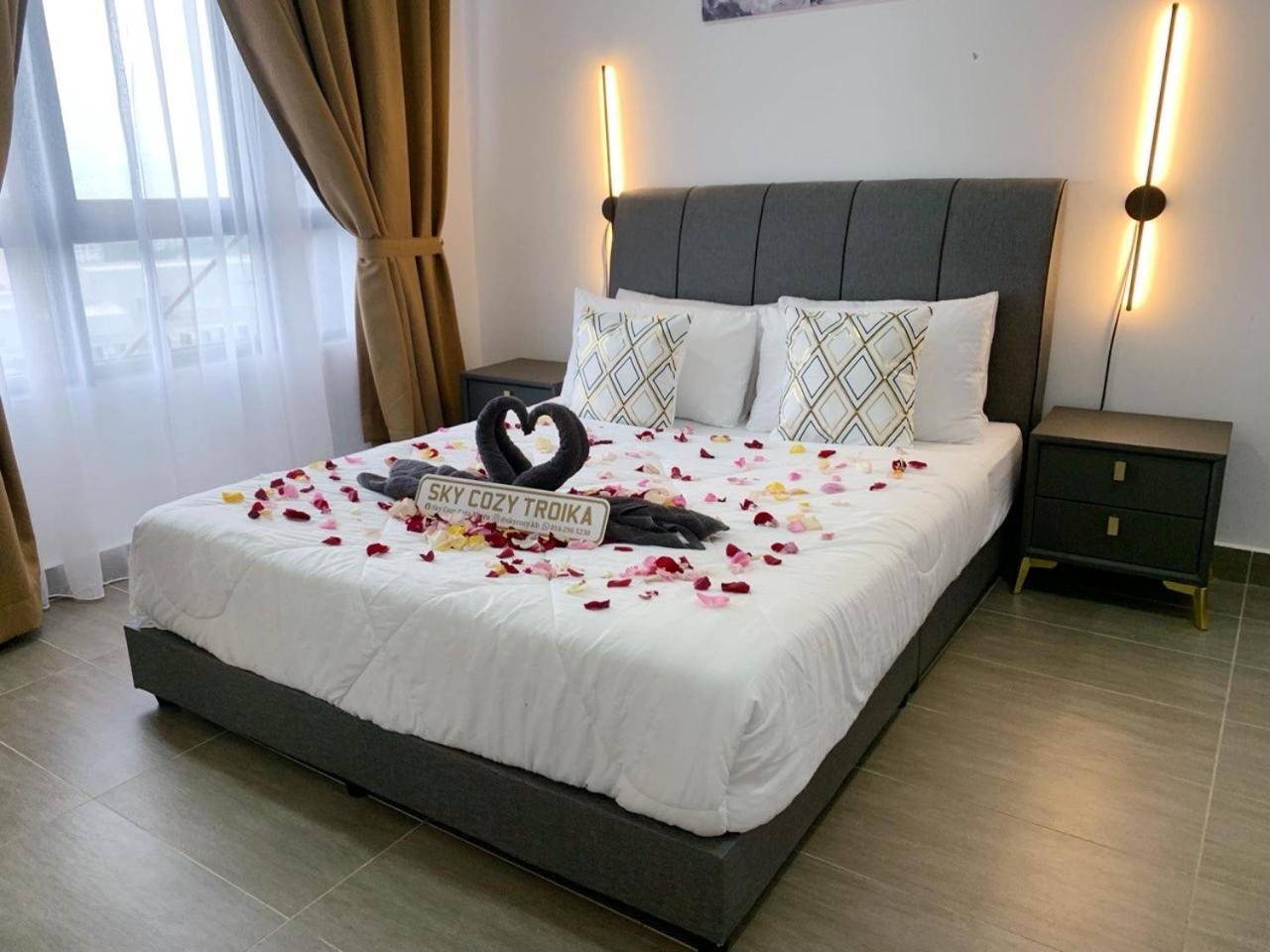 Sky Cozy Troika Residence, 1 Bedroom 4-6 Pax, 2 Bedrooms 6-8 Pax, Pool Vew, Sky & City View, Free Parking, Pool, Unlimited Wifi & Netflix Kota Bharu Kültér fotó
