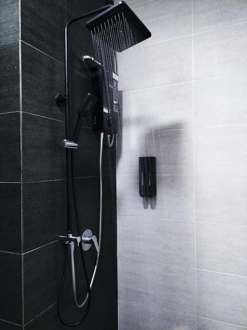 Sky Cozy Troika Residence, 1 Bedroom 4-6 Pax, 2 Bedrooms 6-8 Pax, Pool Vew, Sky & City View, Free Parking, Pool, Unlimited Wifi & Netflix Kota Bharu Kültér fotó